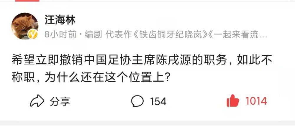 梅西除了是全民偶像之外，他还是一个伟大的人，我非常敬佩他。